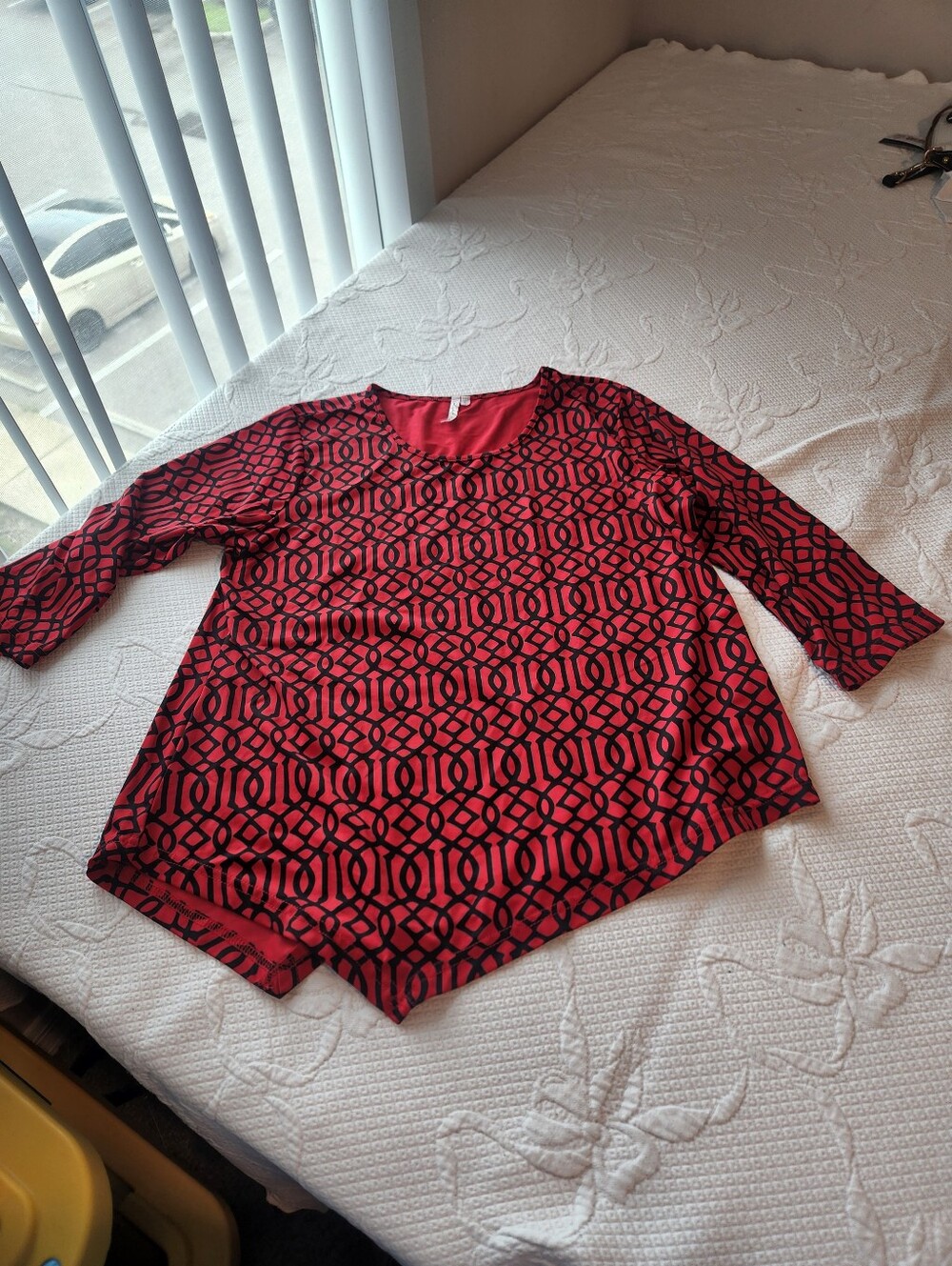 Lulu-B Red and Black Geometric Tunic Top